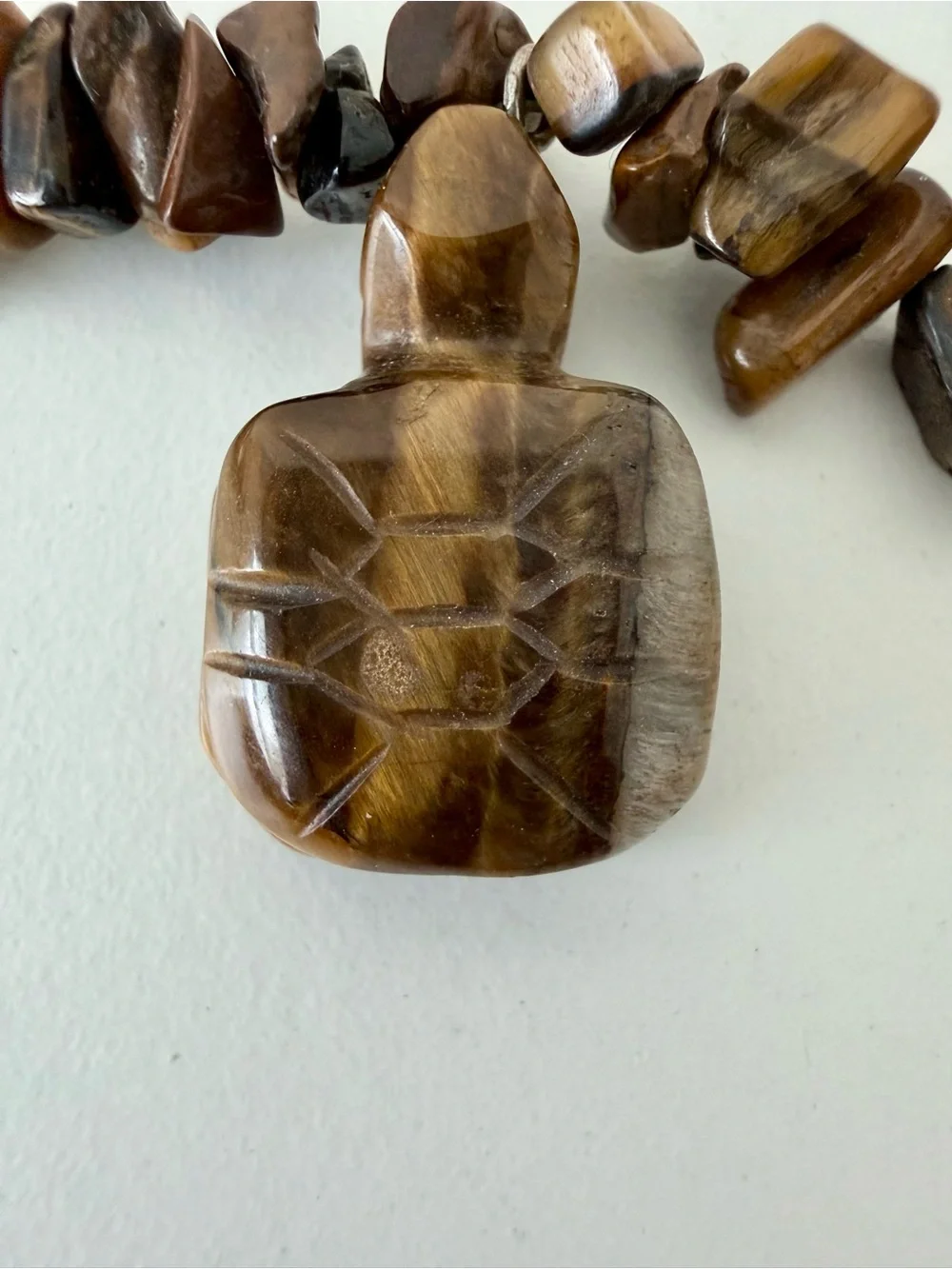 Natural Tiger's Eye Chip Bead Necklace Carved Turtle Pendant Boho 16”- 18